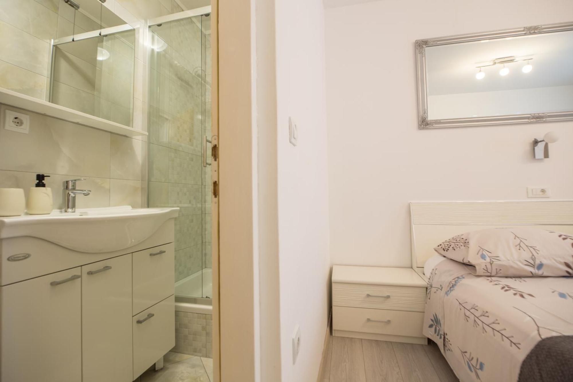 Villa Milenka - Apartmani Gorana Tučepi Quarto foto